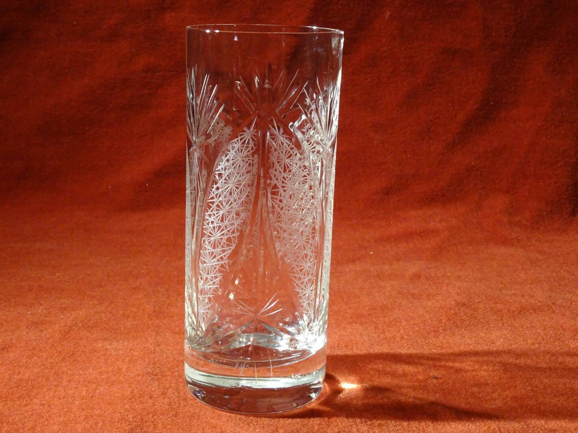 Set de 6 verres à orangeade tumbler en cristal taillé    ht 14,5 cm   ref 197/2