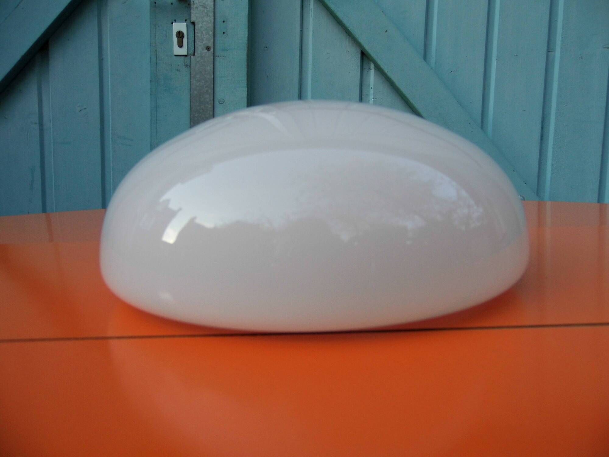Globe, ceiling lamp in white opaline, luminaire early XX th century, Vintage