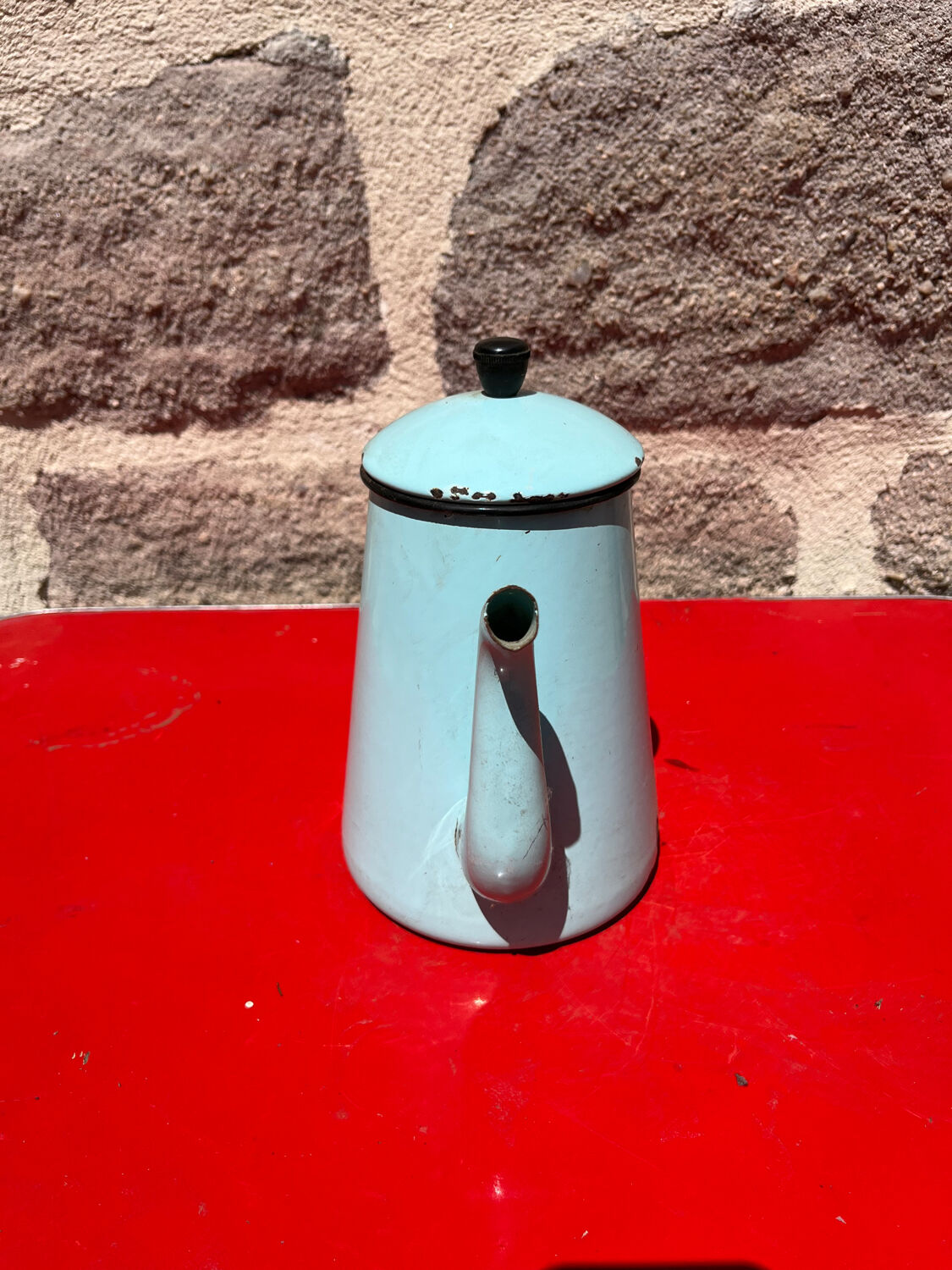 Enamelled coffee maker