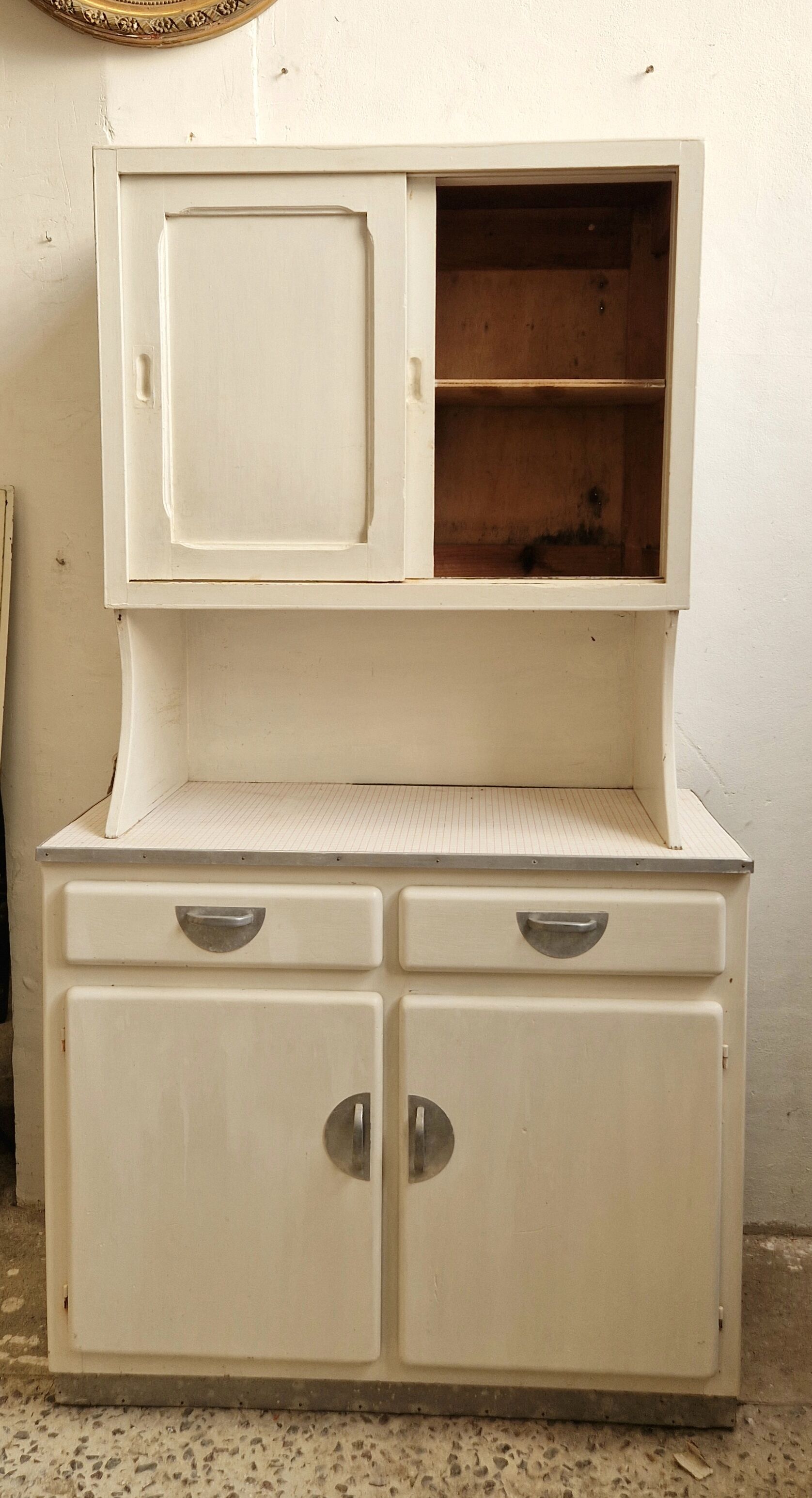 Kitchen furniture