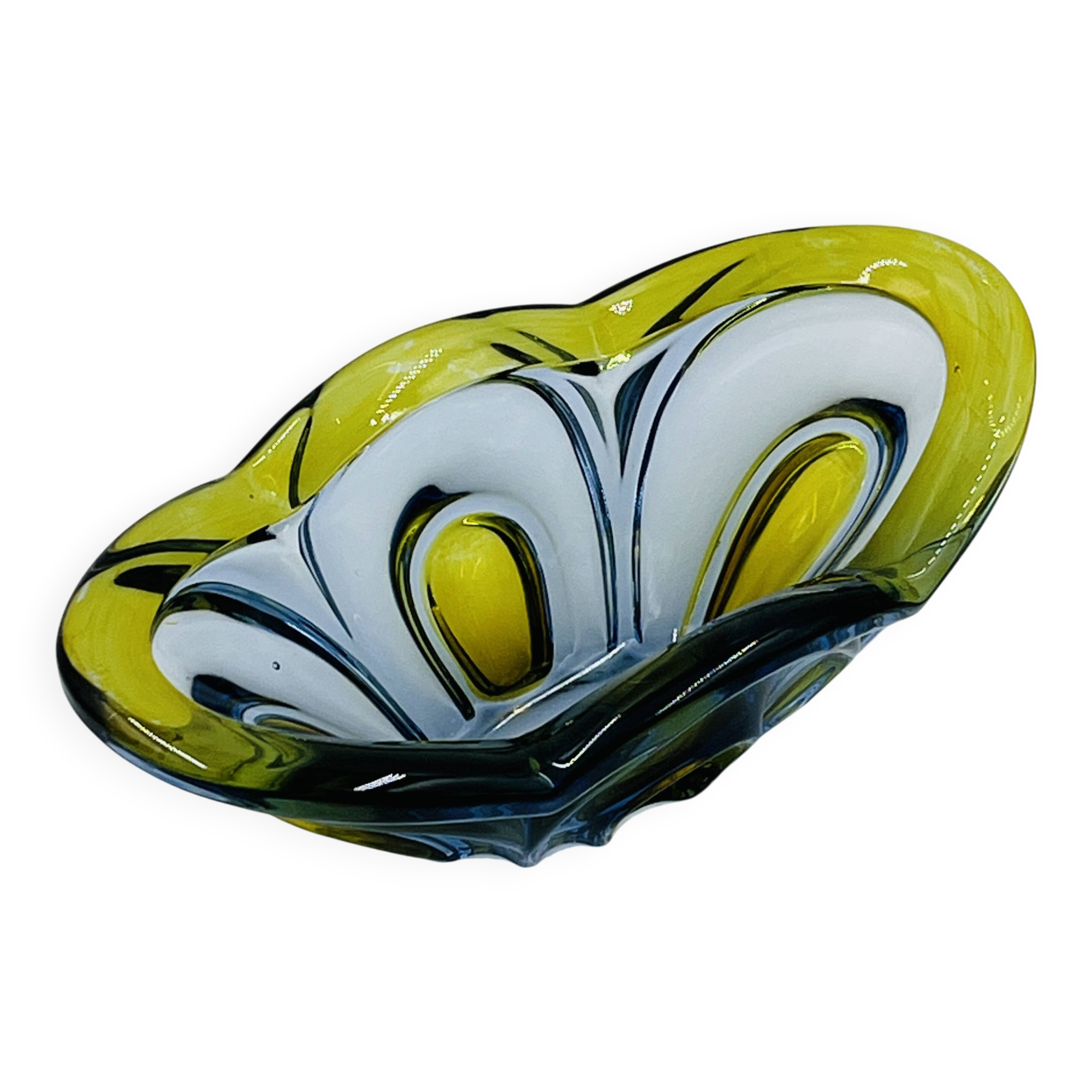 Coupe design en verre de Bohême Chribska