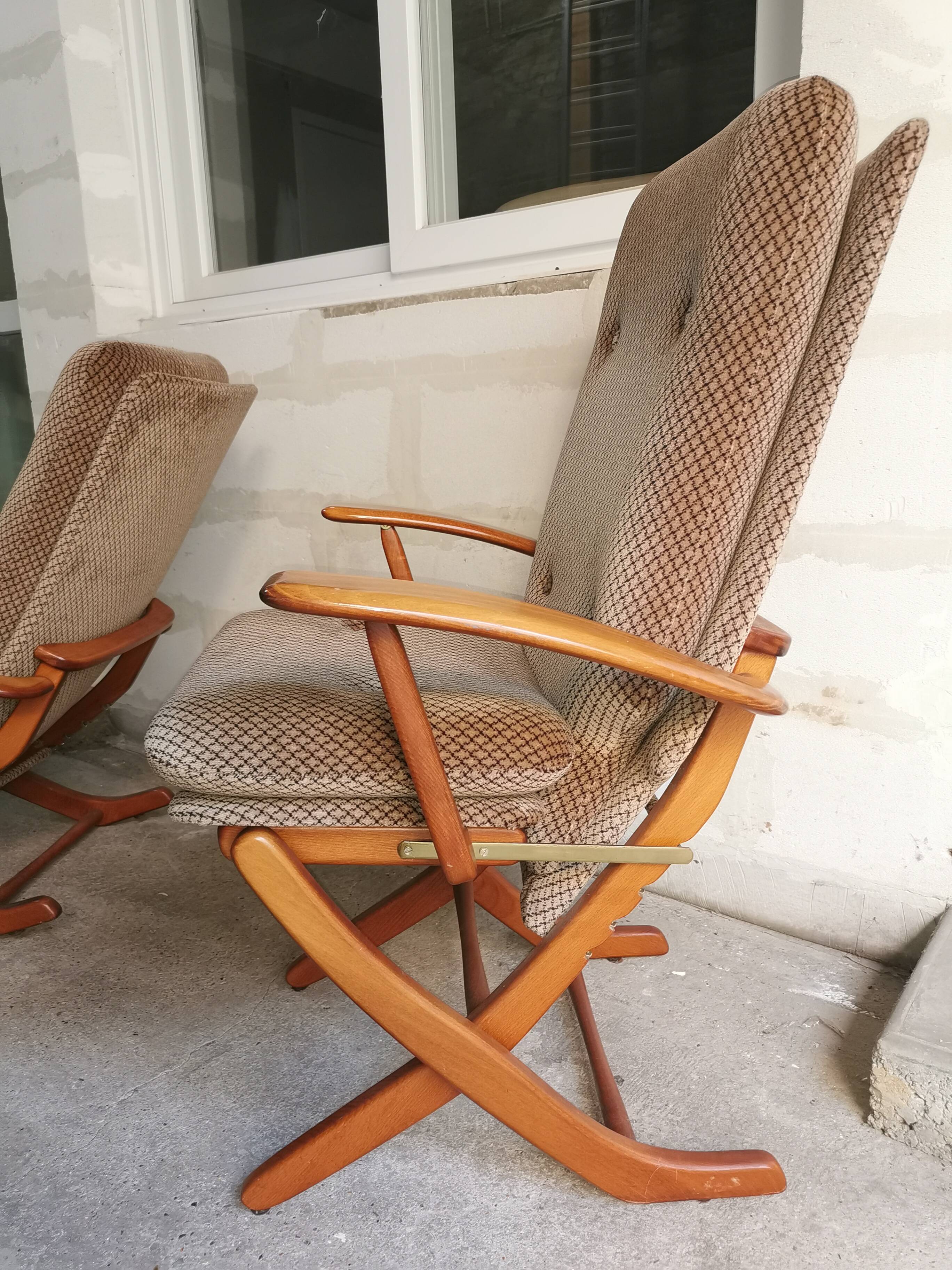 Pair of vintage Scandinavian style relaxation armchairs, adjustable tilt