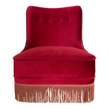 Vintage Danish mid-century curved lounge chair in cherry red velour – 1960s