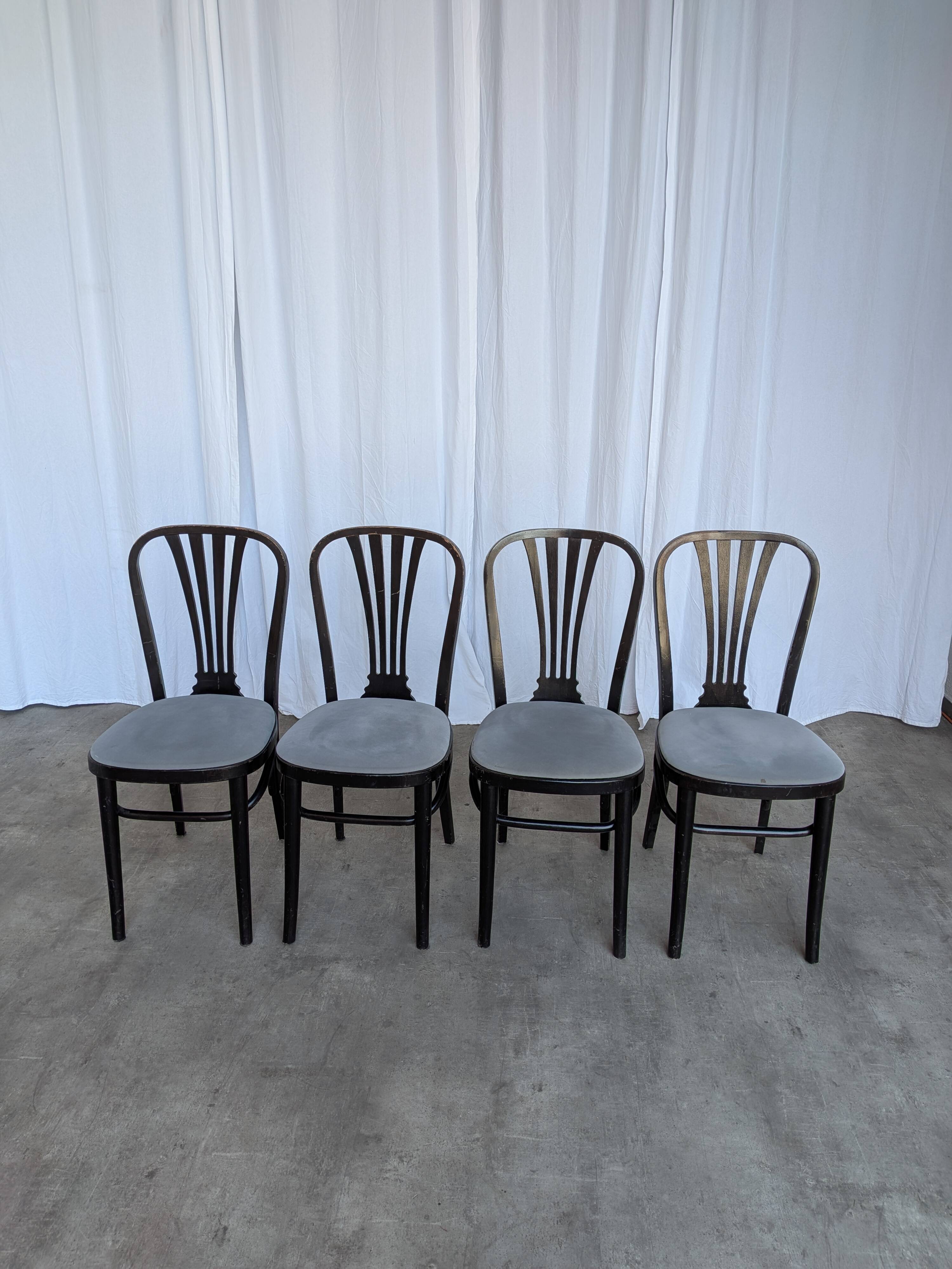 Chaises de salle à manger STOL Kamnik vintage : ensemble de 4 des années 1970, style moderne du milieu du siècle.