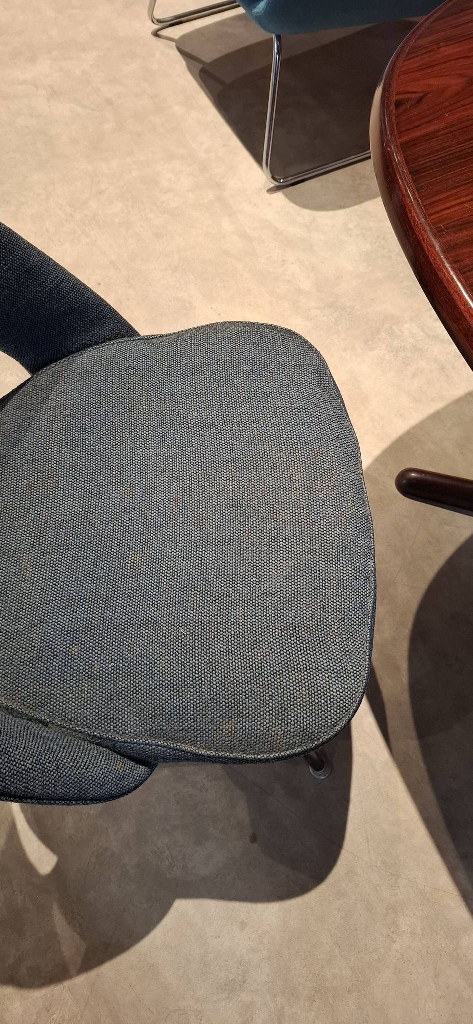 Ensemble de 4 chaises Executive Eero Saarinen 72CC pour Knoll – Mid-Century Modern