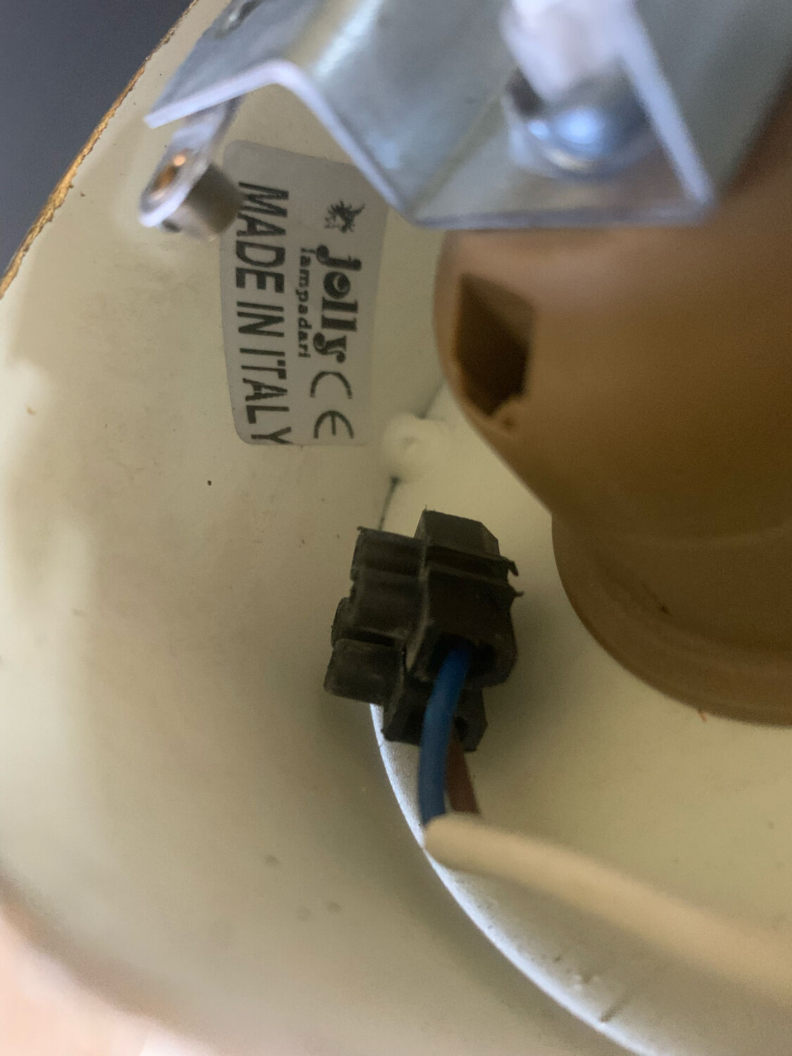 Metal flower wall lamp