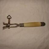 Carving service for leg of lamb from the early 20th century (art deco)