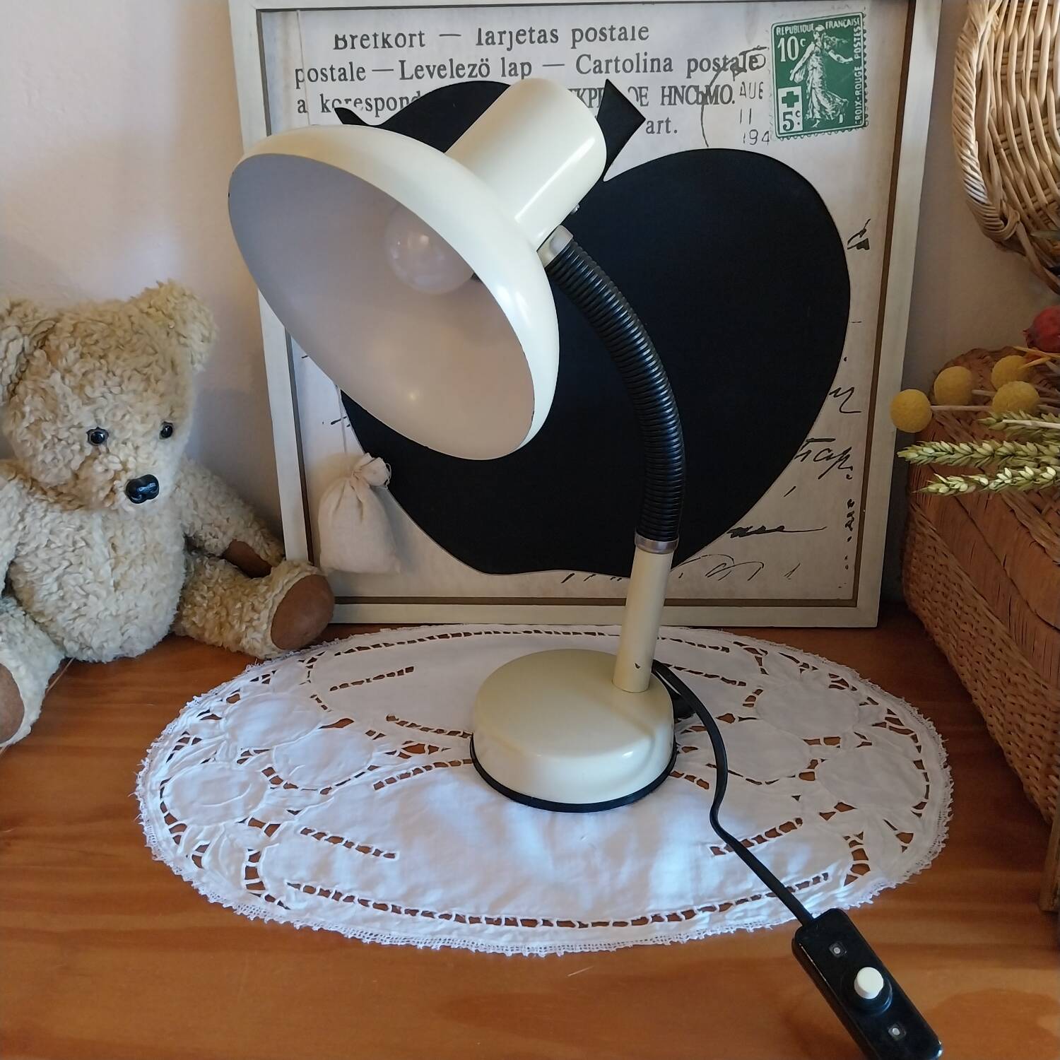 Vintage enamelled metal articulated desk lamp