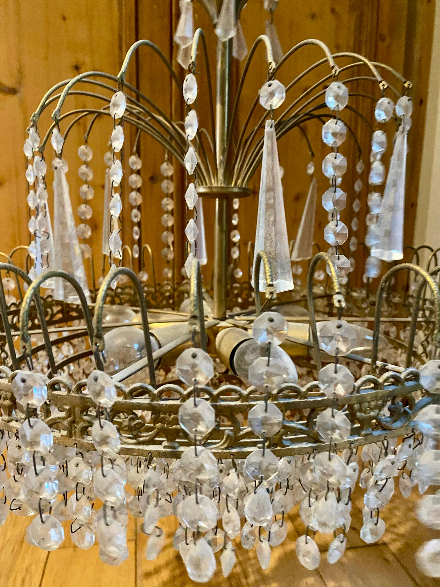 Grand vintage cascade chandelier from the 1960s.