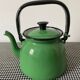 Cafetière émaillée verte et noire