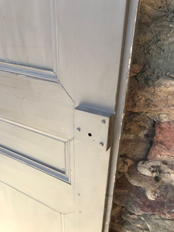 Double portes de placard peintes 1900