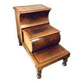 English library step stool in mahogany.