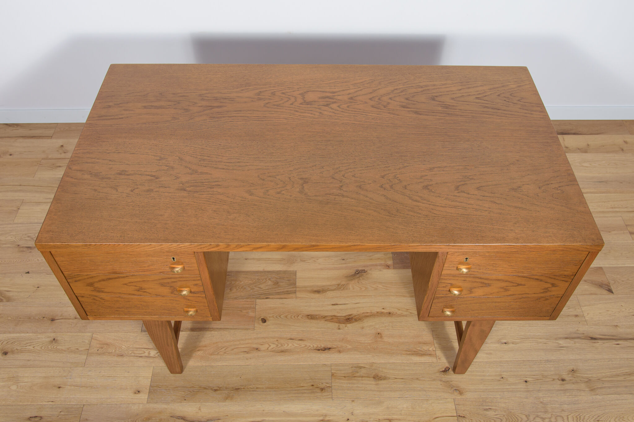 Mid-century freestanding oak desk, 1960s