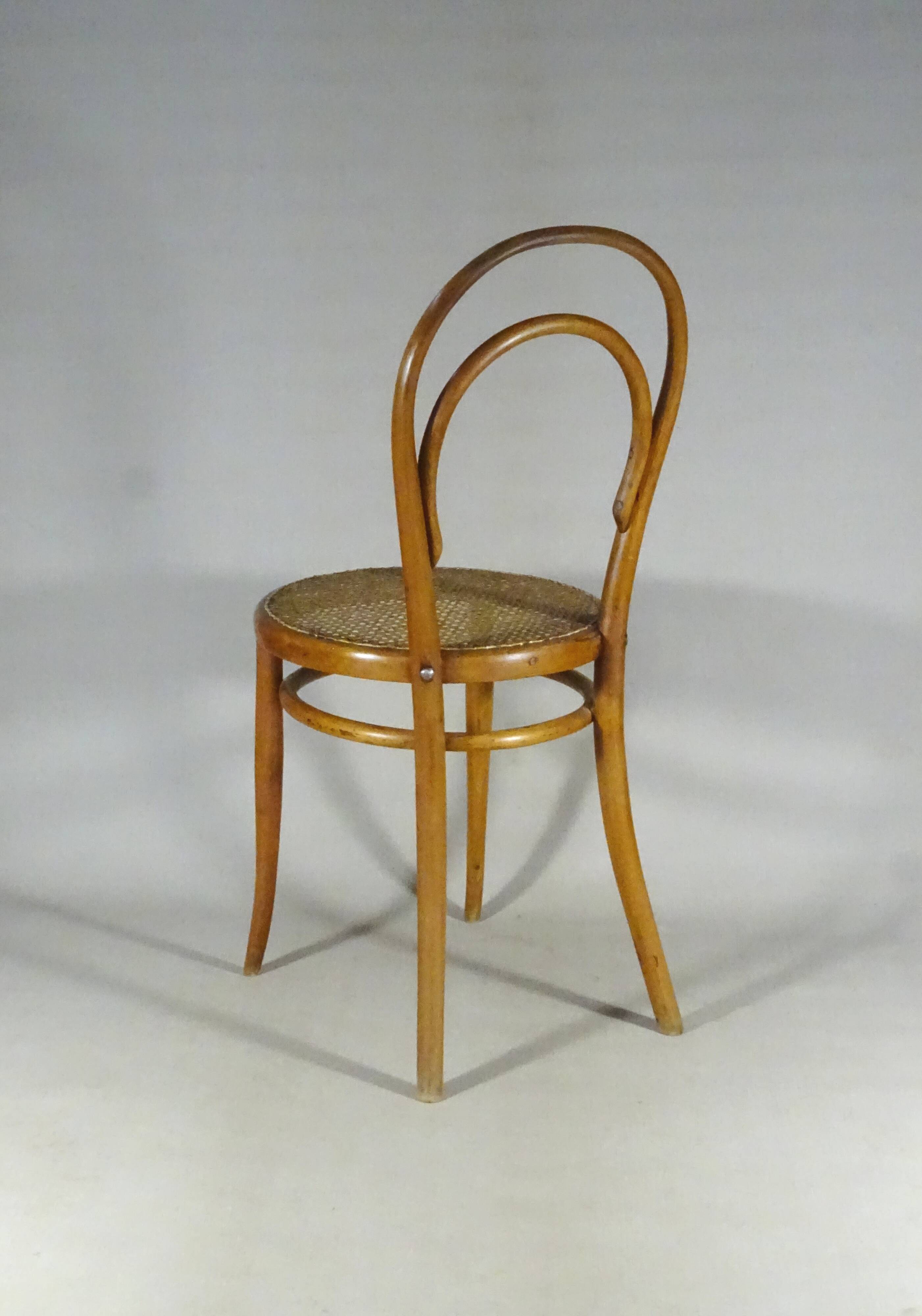 Chair No. 14, circa 1870 primary form - Thonet 1B -