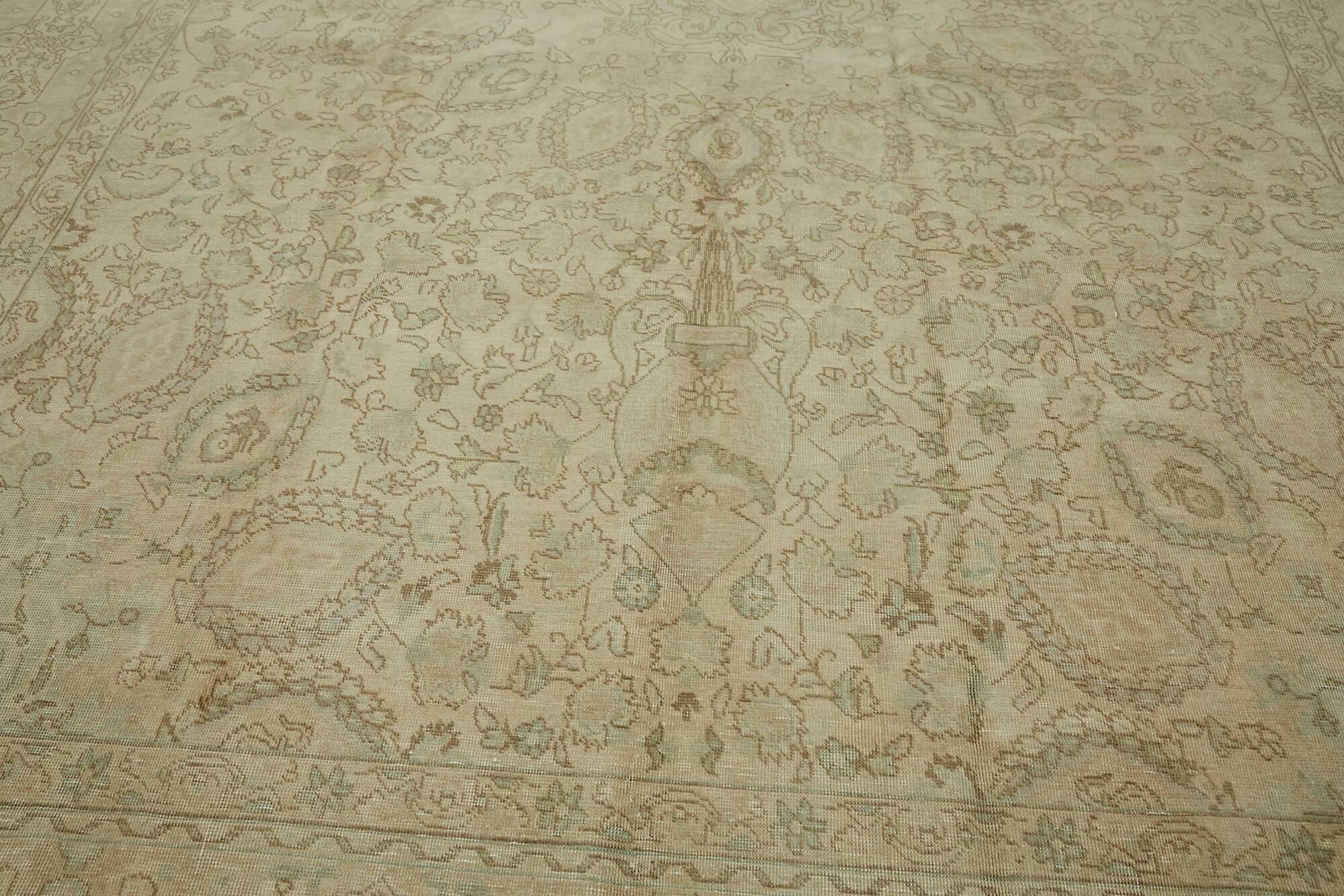Handmade Oriental Decorative 1980s 245 cm x 349 cm Beige Wool Carpet