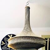 Balloon suspension in cotton thread