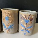4 ceramic mugs