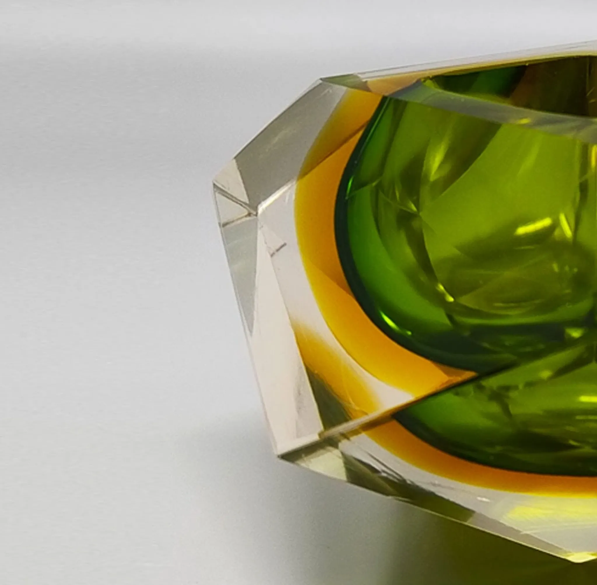 1960s Gorgeous green ashtray or catch-all by Flavio Poli for Seguso