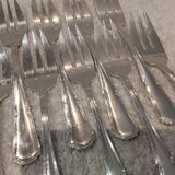 12 silver-plated metal cake forks by silversmith Guillaumot, contours