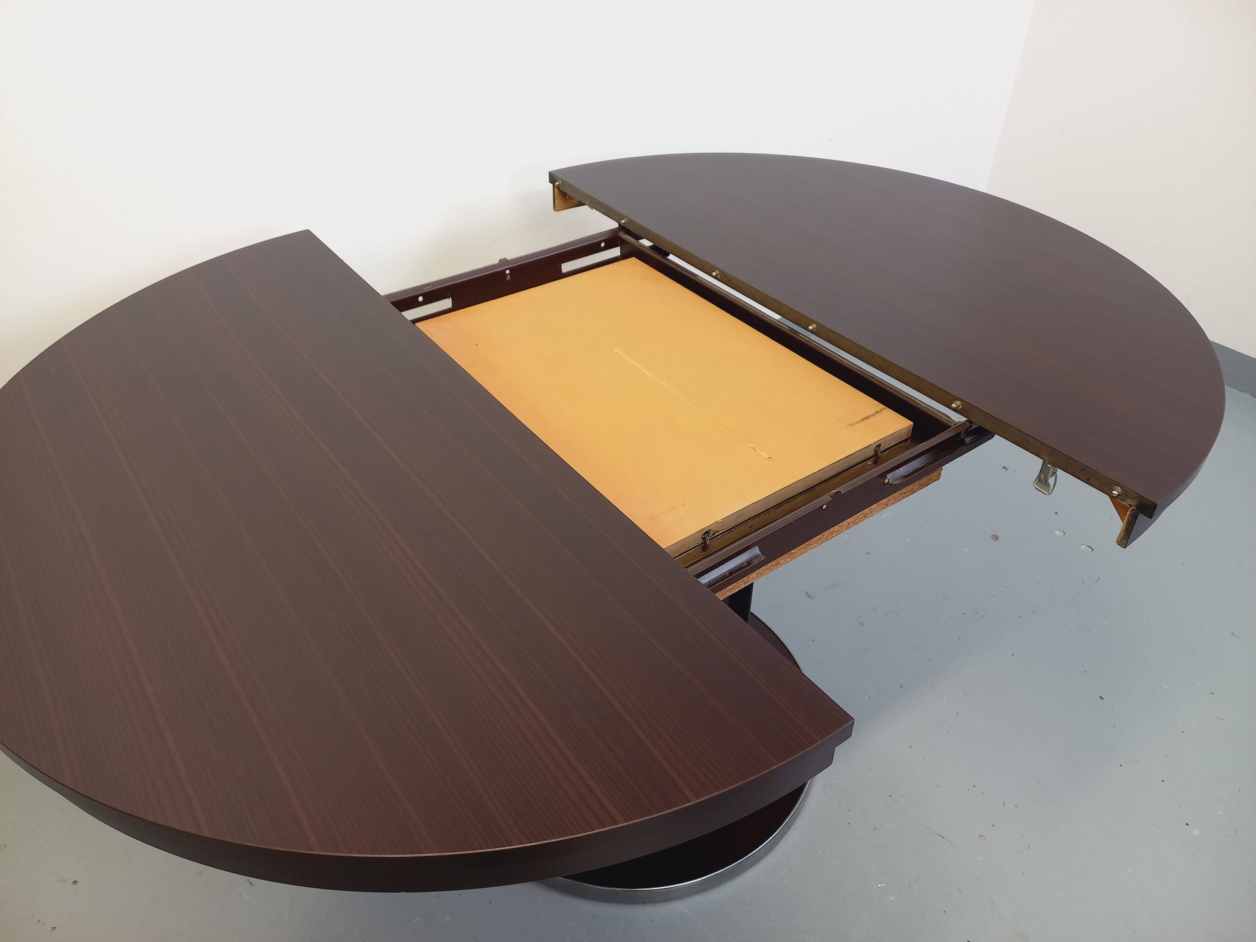 Table ronde de repas vintage en bois d’ébène et métal chromé Space Age