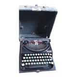 Machine a ecrire remington portable