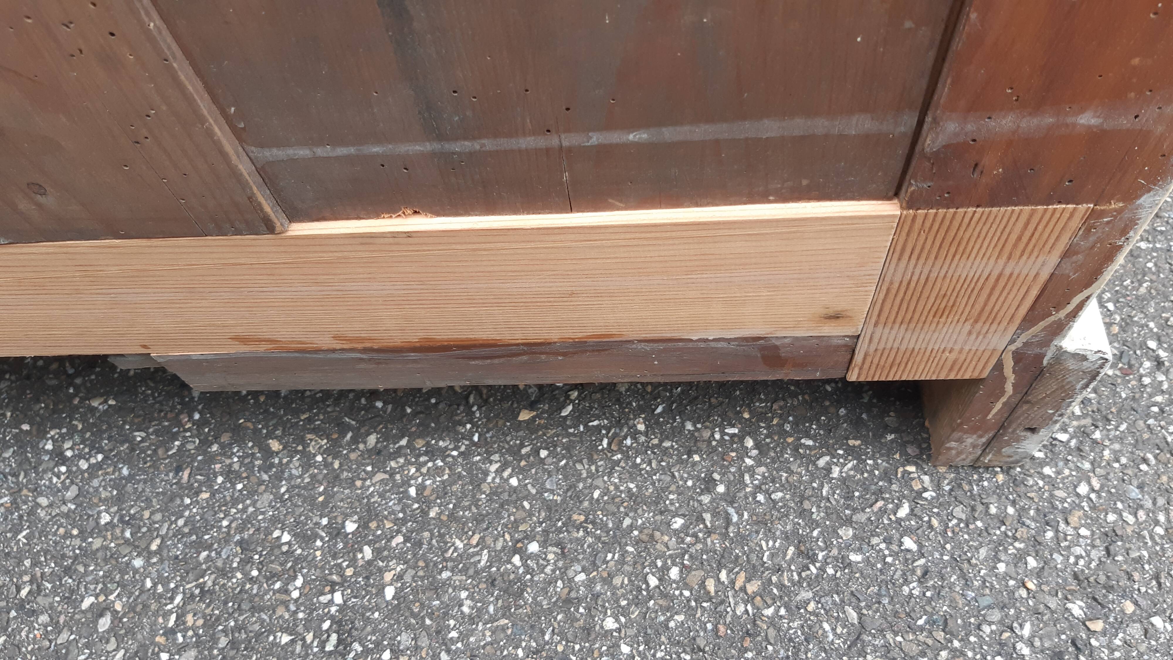 Commercial furniture with drawers