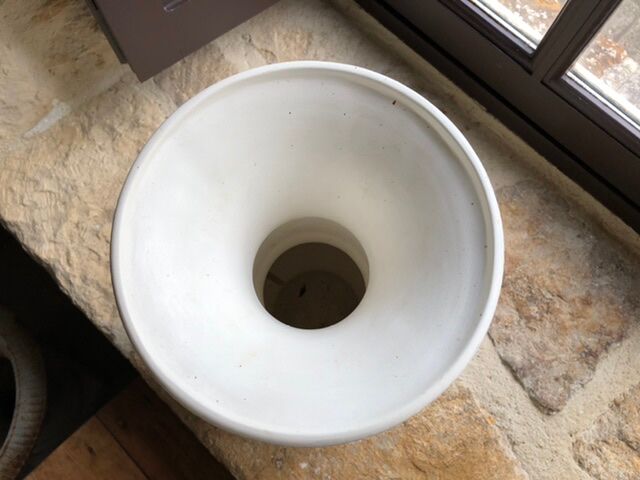 Elephant stucco vase