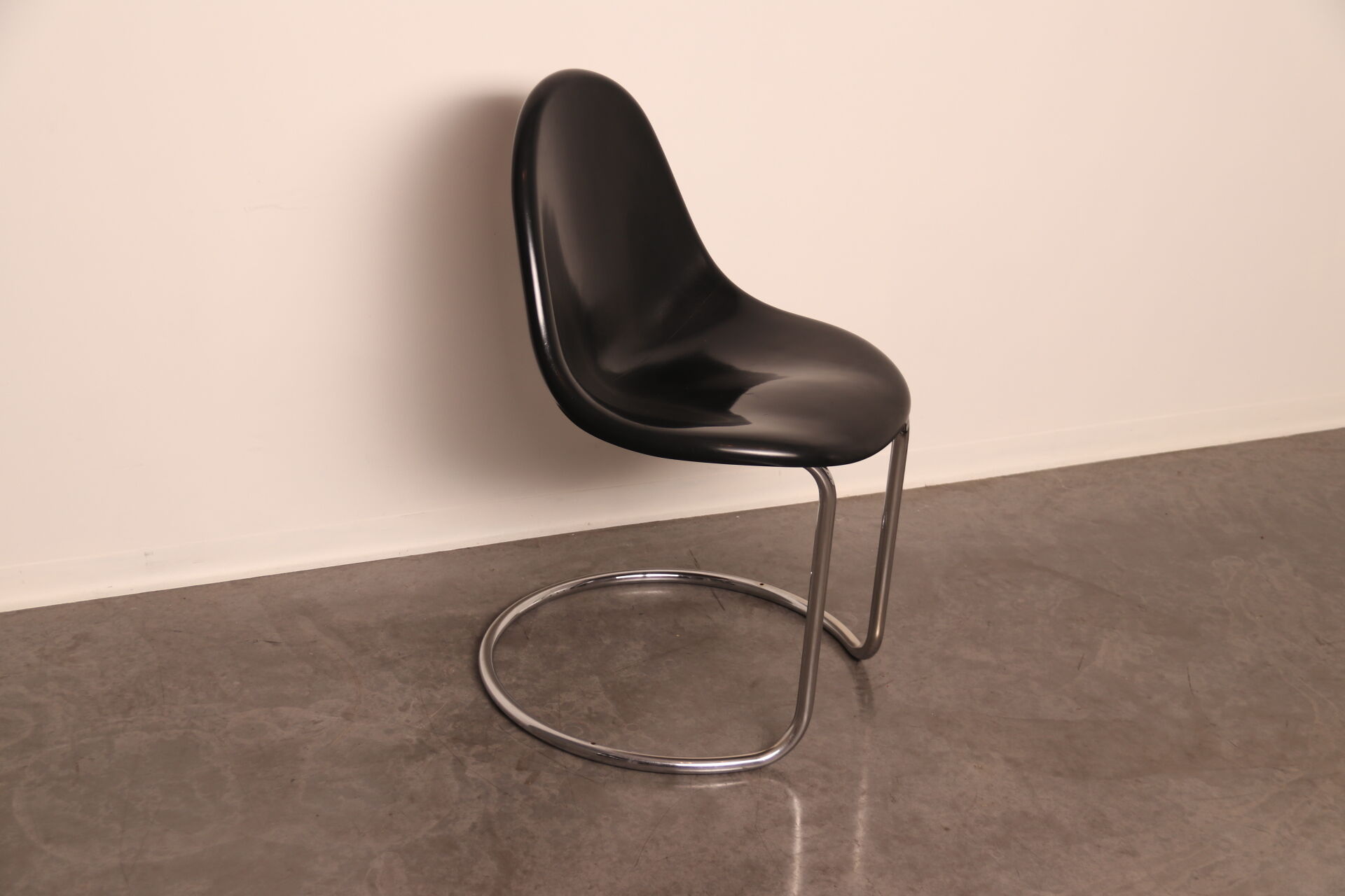 'Maia' chair in black designed by Giotto Stoppino  for Bernini - Italy - 1960's