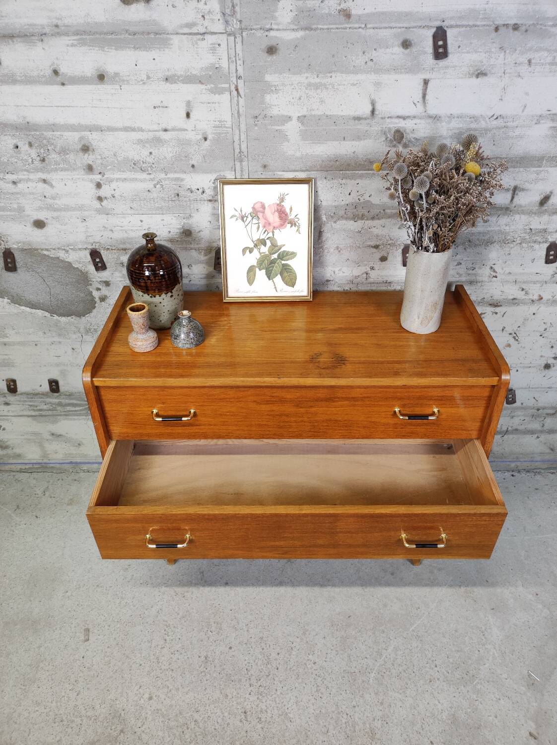 Commode vintage
