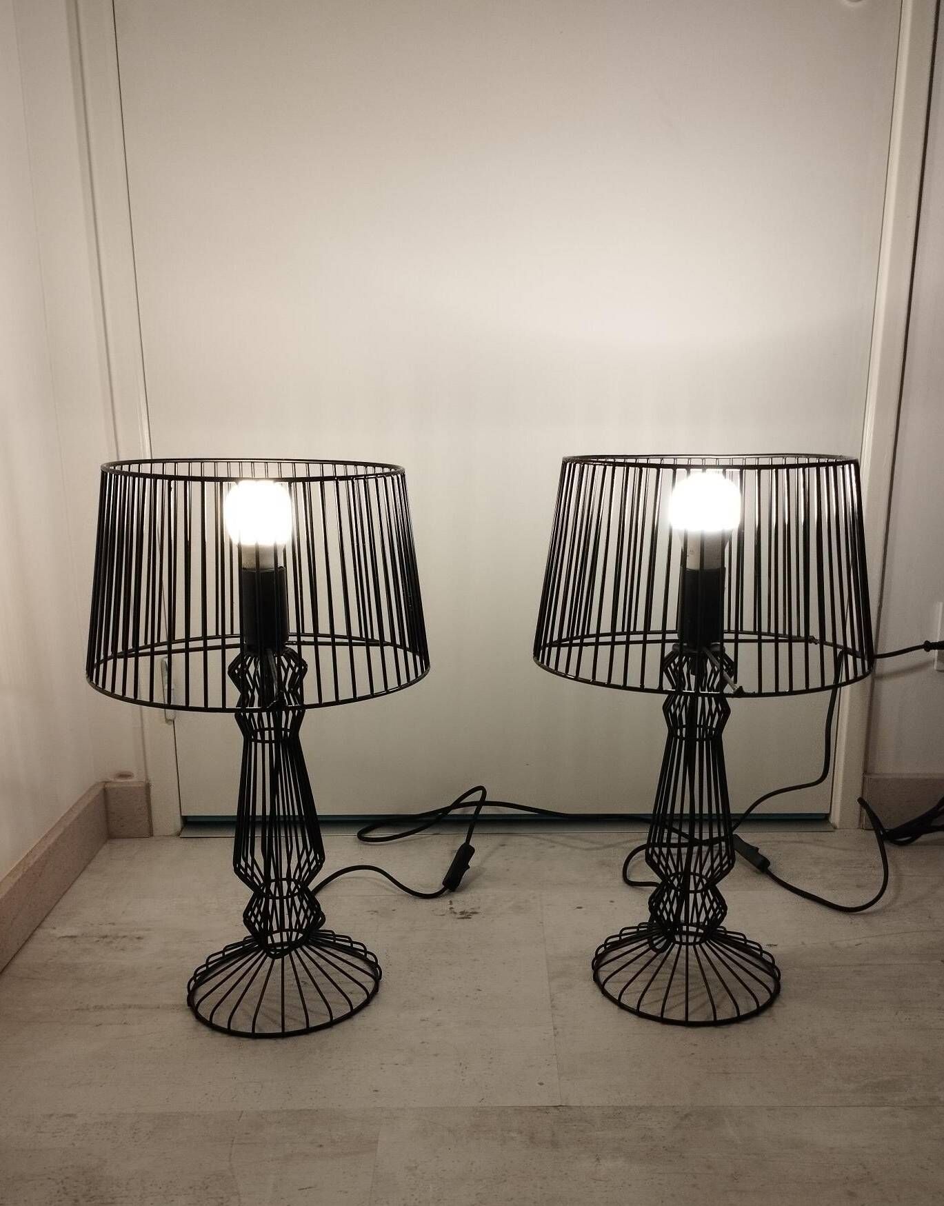 Pair of black modernist design lamps