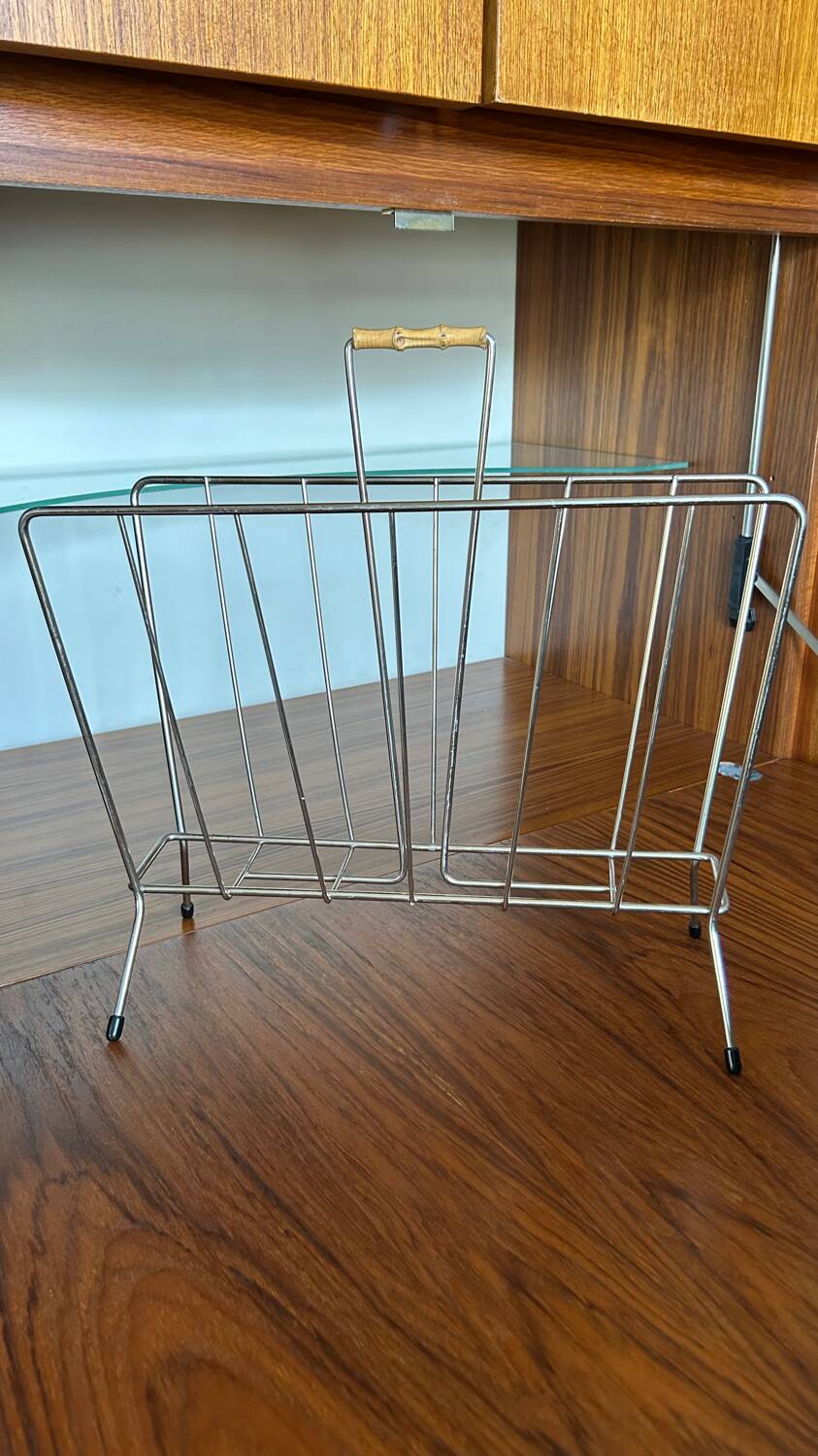 Vintage gold metal magazine rack