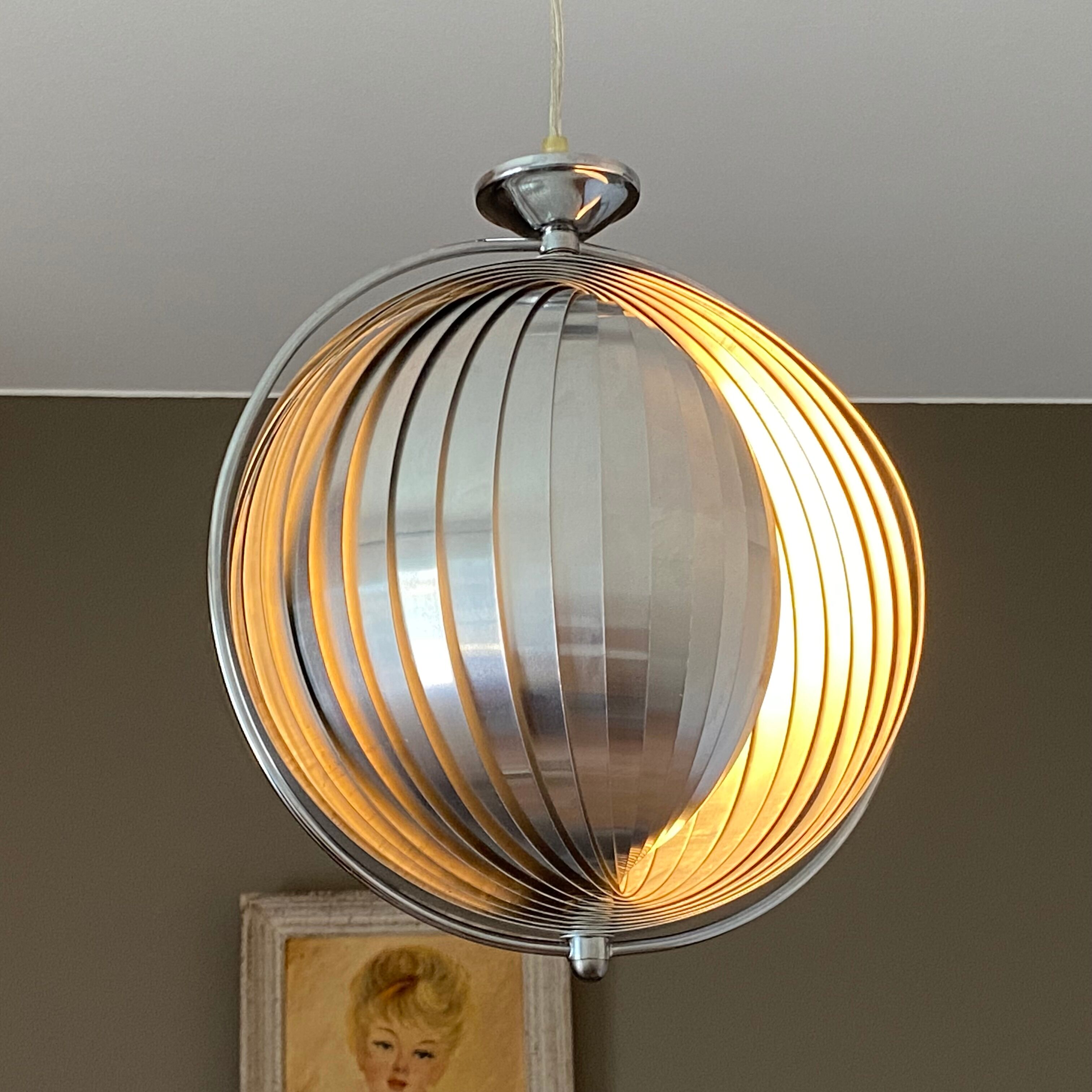 Moon suspension, 1980, reissued by Kare
