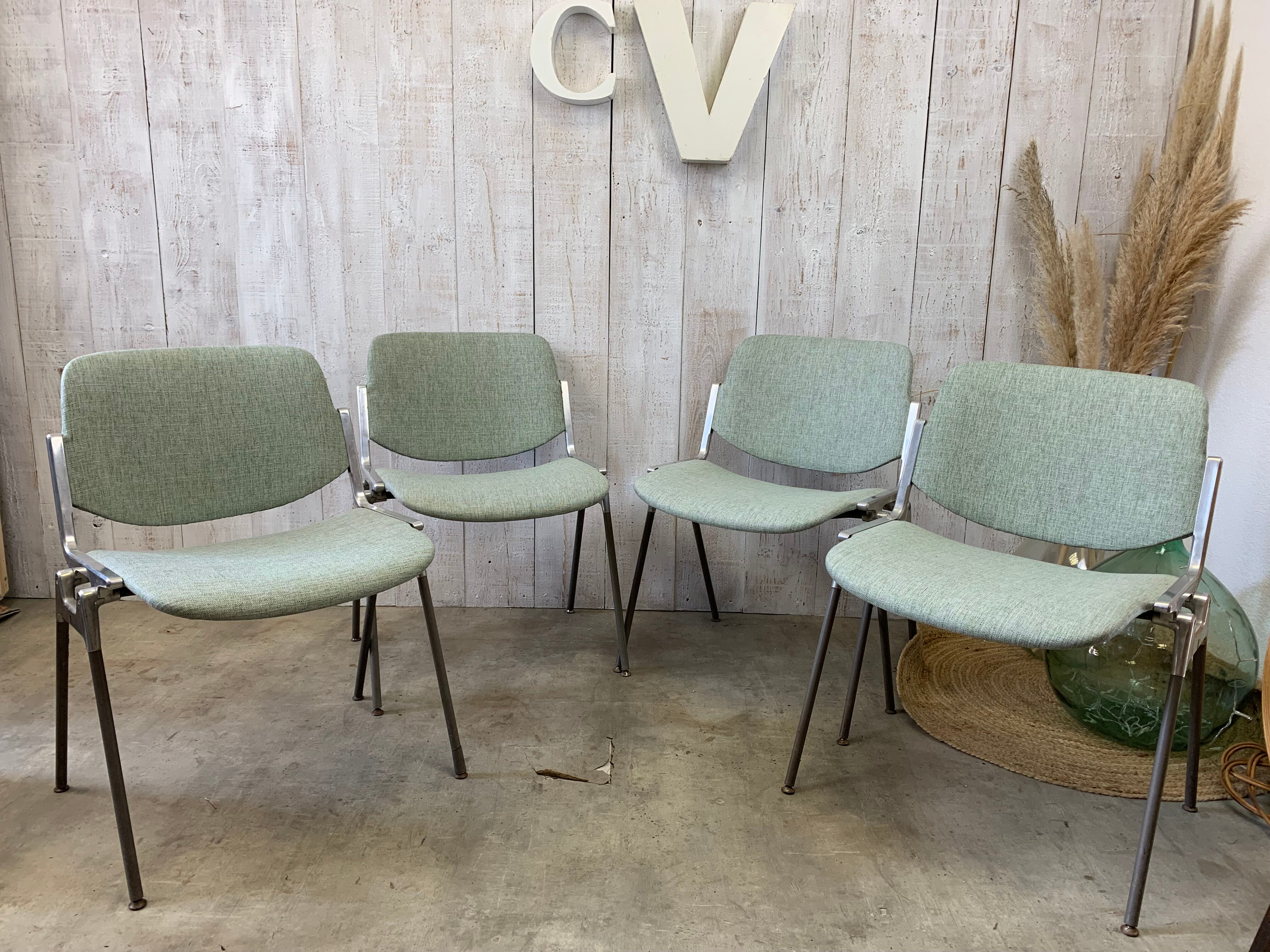 Series of 4 chairs by Giancarlo Piretti, Castelli 70