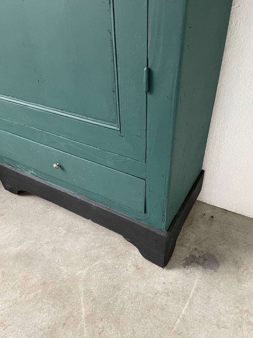 Green hosiery cabinet