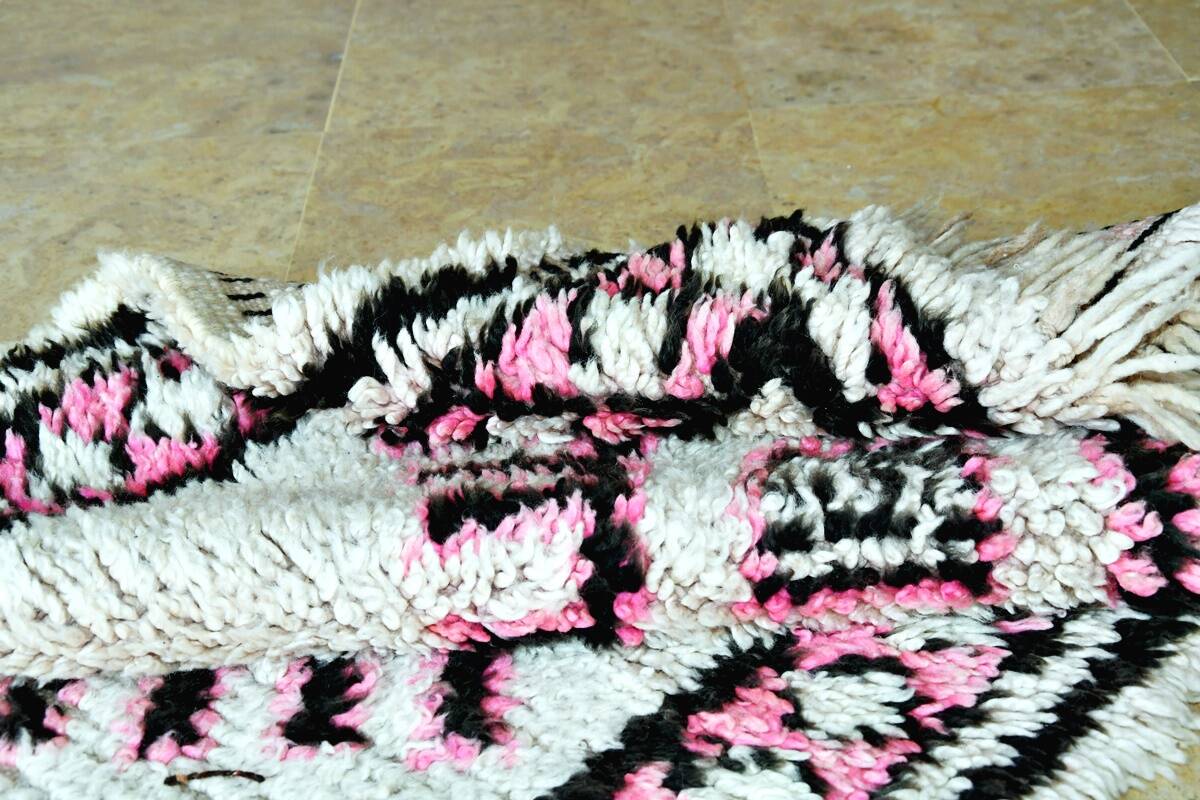 Small vintage Beni Ouarain rug