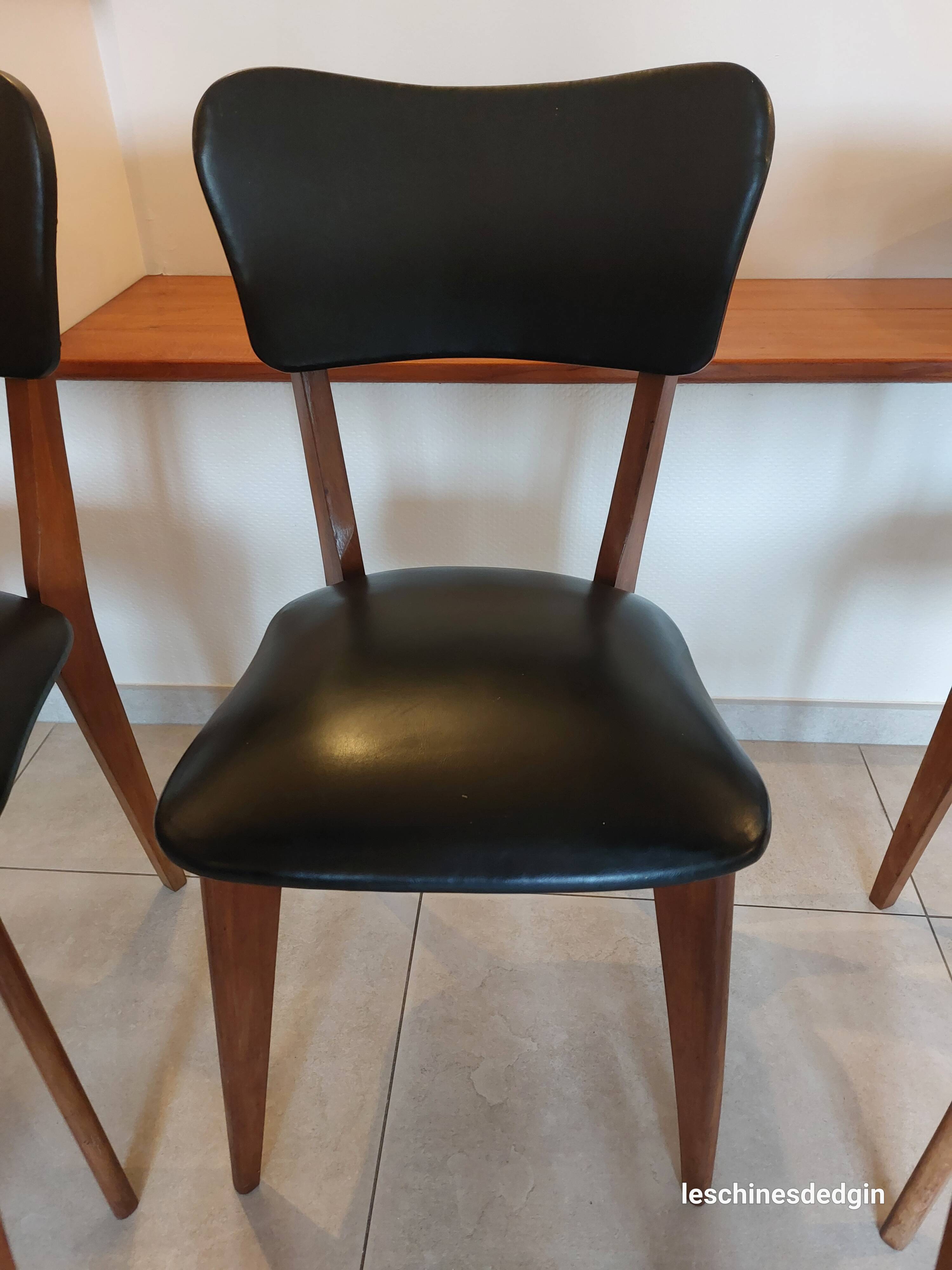 5 chairs in wood and black faux leather, Scandinavian style