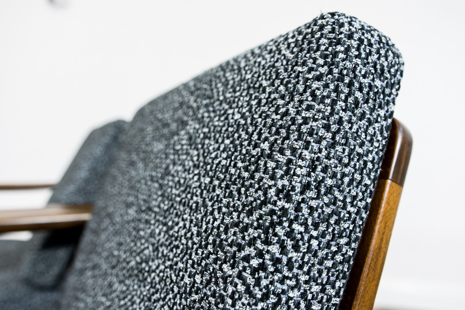 Pair of Restored Black B-7522 armchairs by Zenon Bączyk, 1960’s