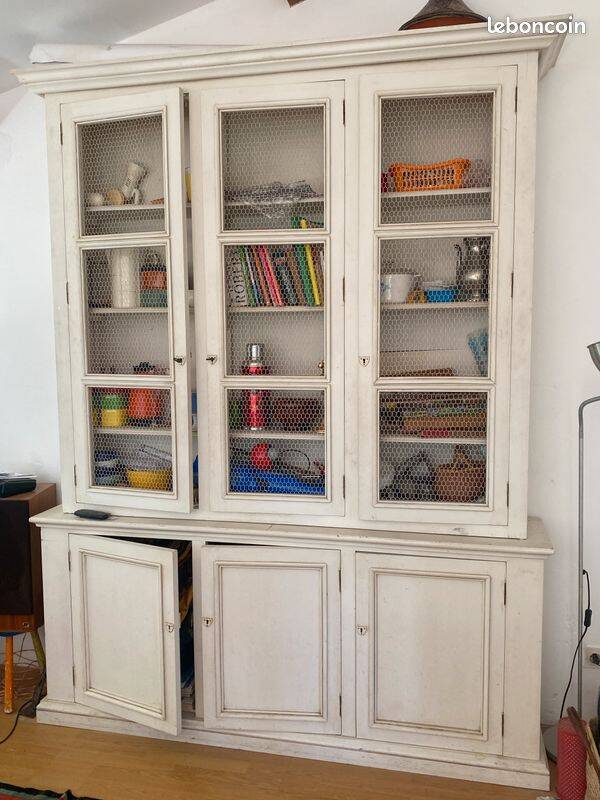 Patinated sideboard - "Formal notice"