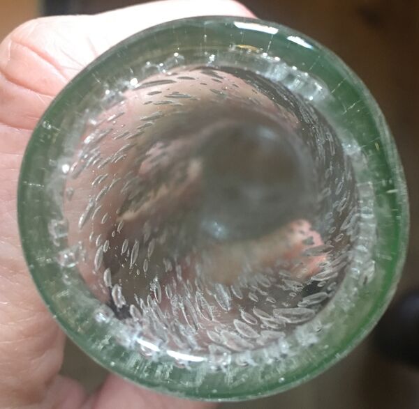 Vase soliflore en verre bullé signé Biot  1960- 1970