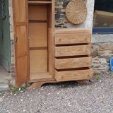 Asymmetrical cabinet