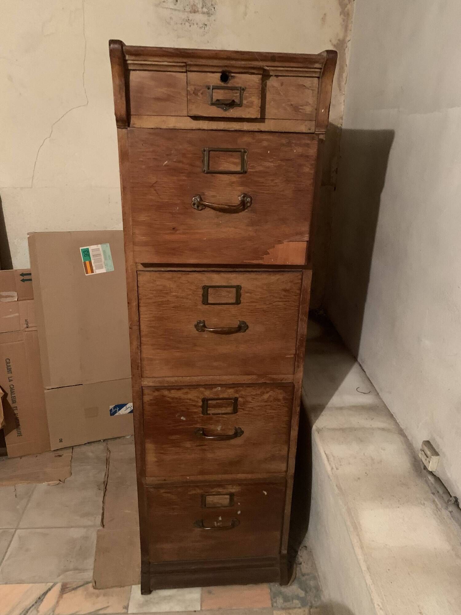 Cabinet de classement antique en bois massif