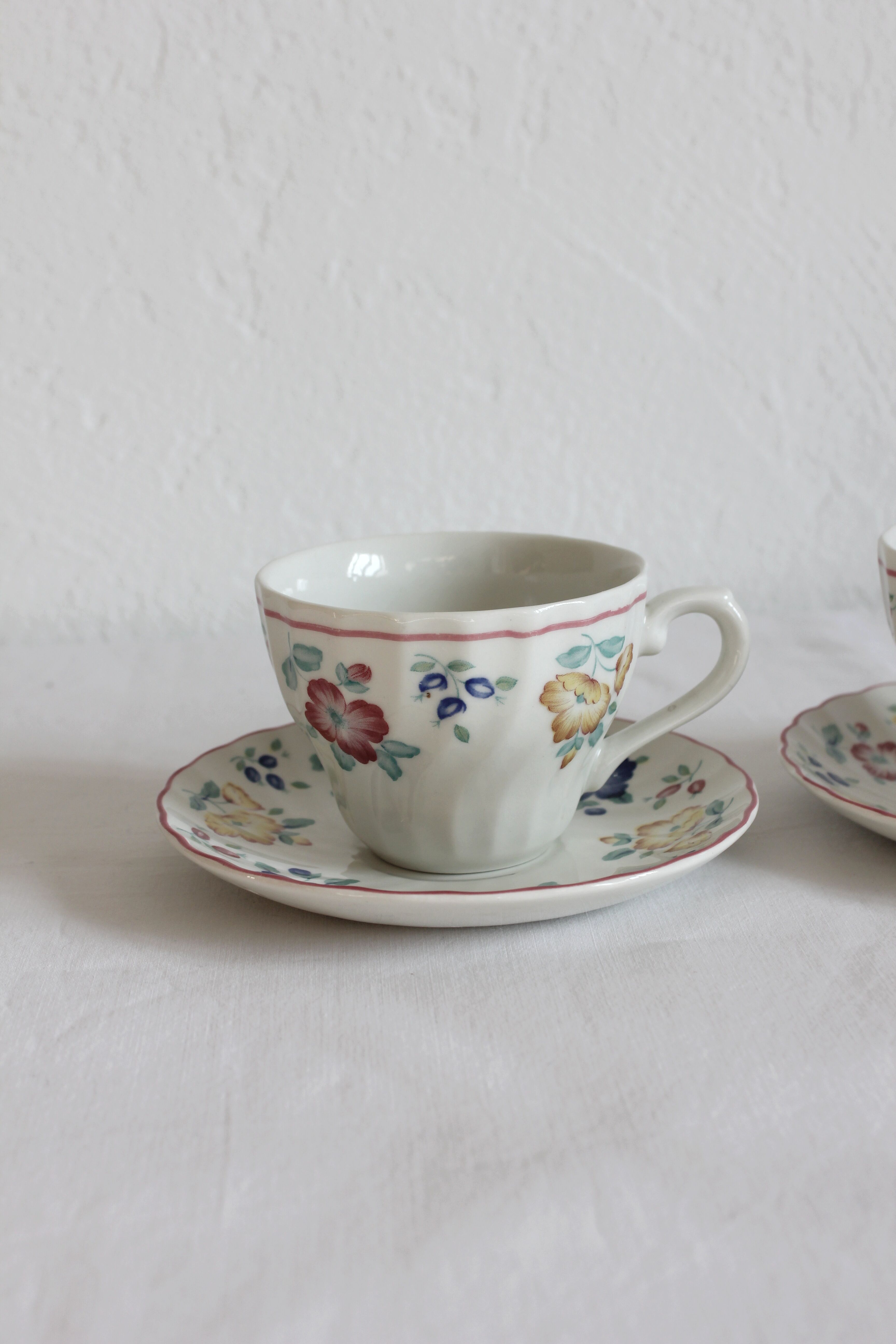 2 cups and subcups Churchill Staffordshire England