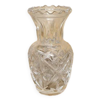 Chiseled glass vase