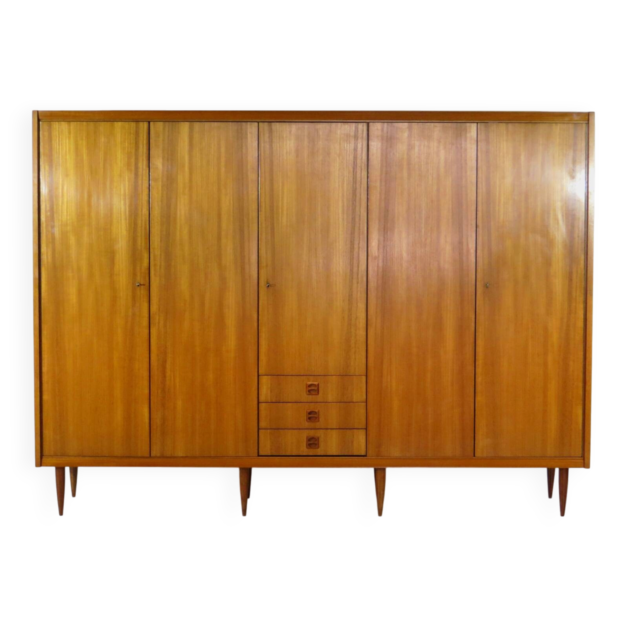 Grand armoire vintage moderne du milieu du siècle à 5 portes en teck, années 1960.