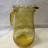 Carafe en verre ambré