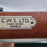 Placard deux portes en chêne signé Cws cabinet factory enfield