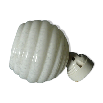 Clichy glass wall lamp with porcelain support 50s