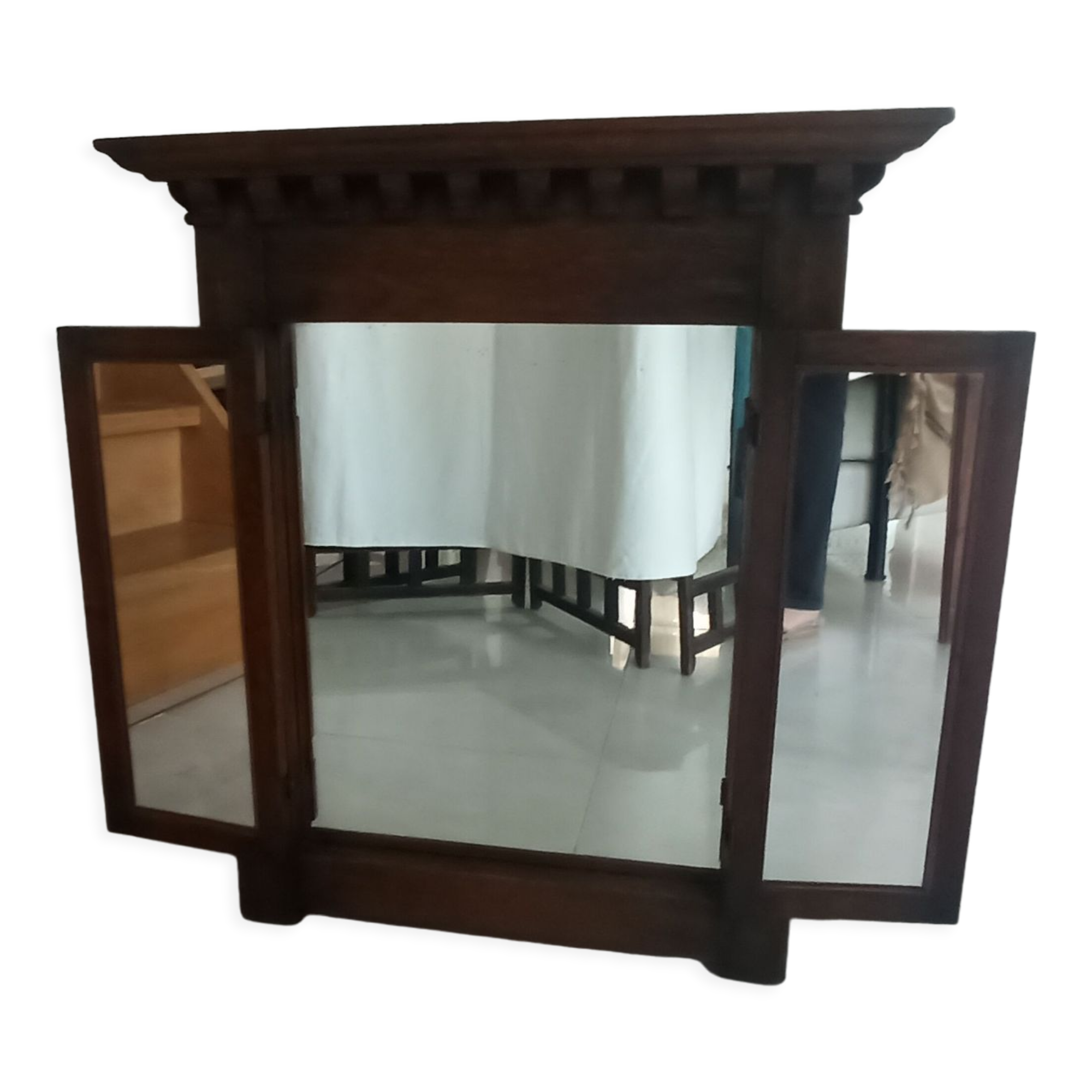 Trypic mirror, with tablet. Velvet and openwork metal braces