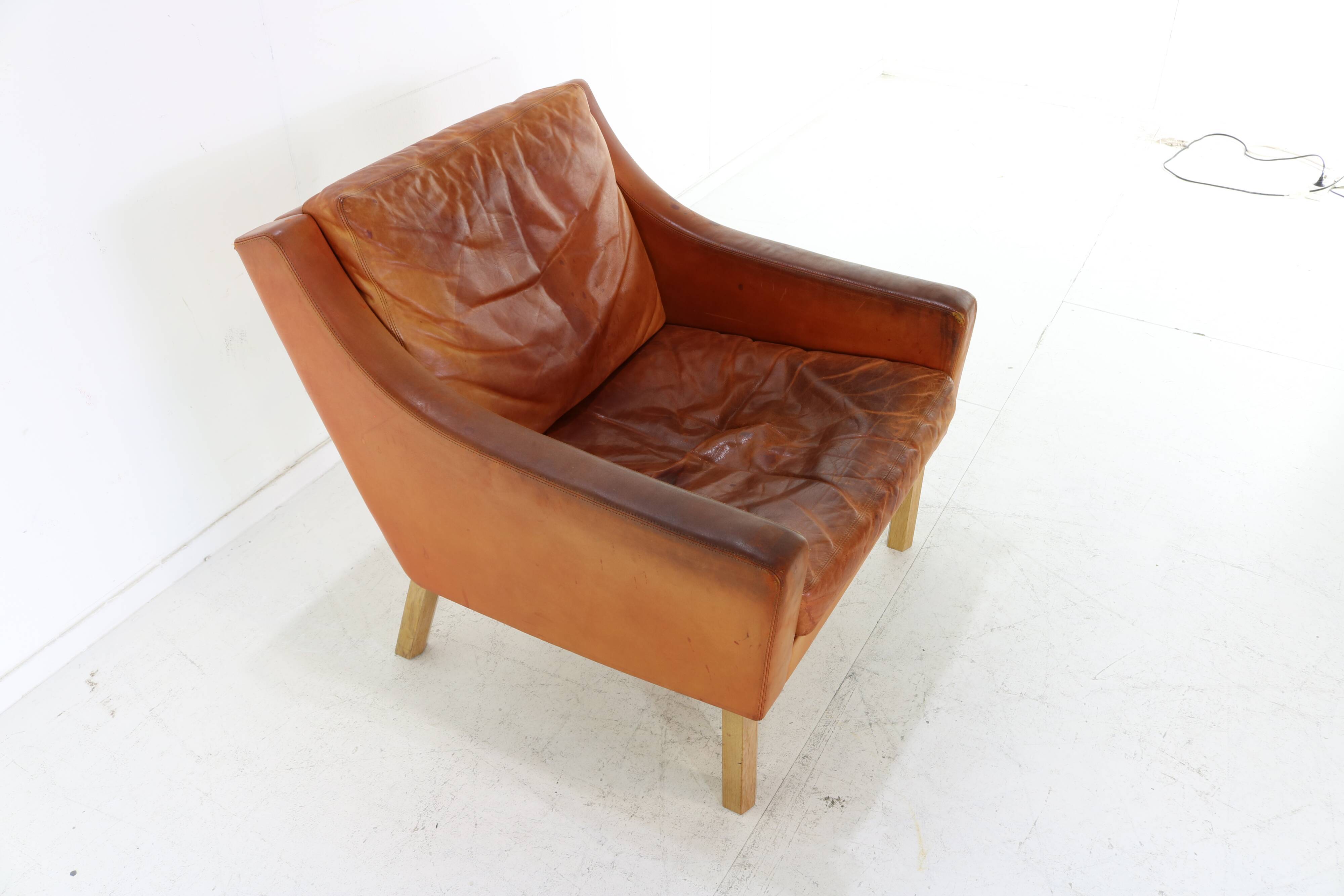 Danish design arm chair by Erik Ole Jørgensen for Selectform Denmark