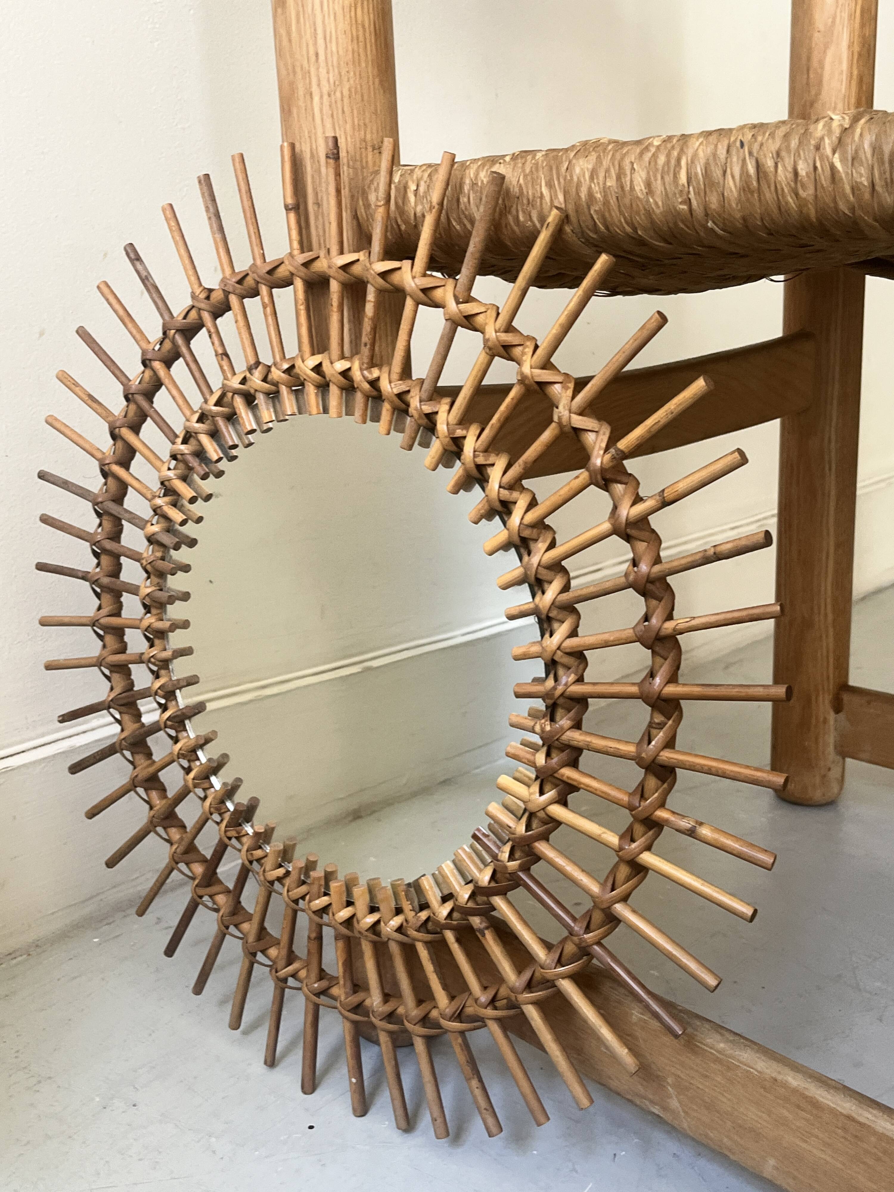 Round sun-shaped rattan wall mirror, vintage 1970